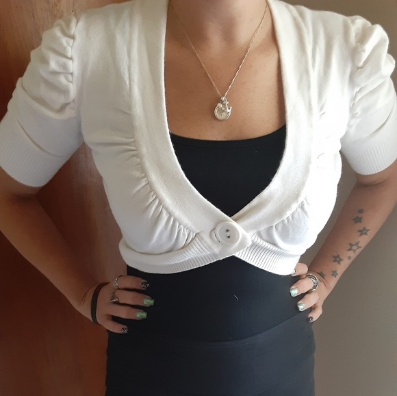 Takeout Sweaters - Take out white button front sweater shrug